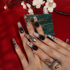 Folklore Design - Press on Nails