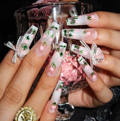 It Must Be Love Design - Press on Nails