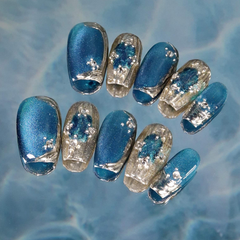 Oceanic Shimmer Design - Press on Nails