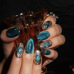 Oceanic Shimmer Design - Press on Nails